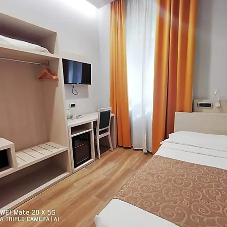 Hotel Csi Group - Station Milán