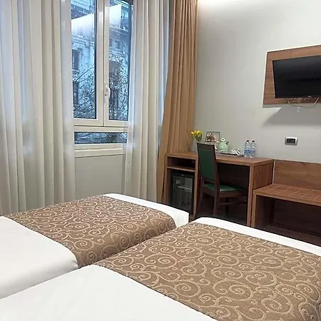 Hotel Csi Group - Station 3*