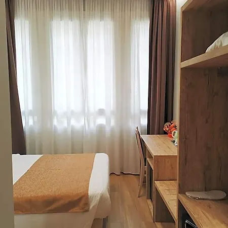 Hotel Csi Group - Station